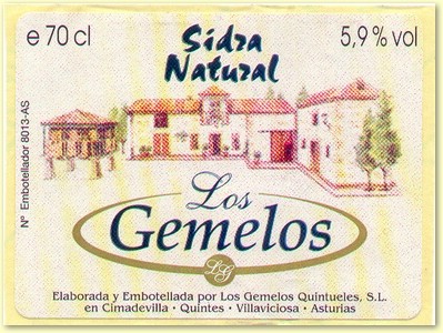 Los Gemelos Botella.jpg